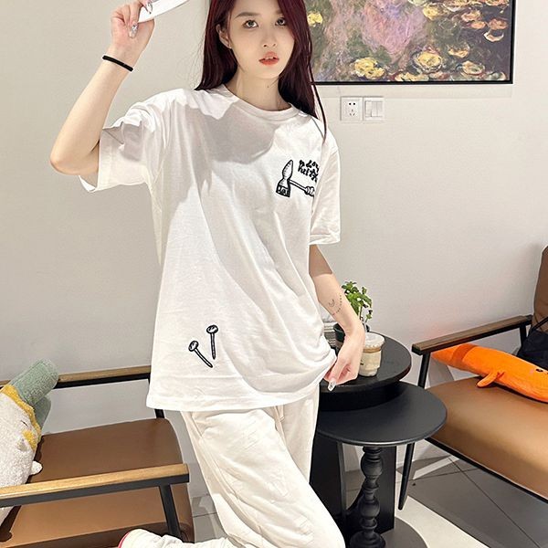 n級 おすすめ ルイヴィトン ハンマー 刺繍入り半袖Tシャツ vuv62449